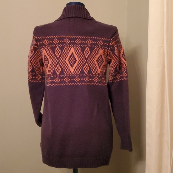 North Face Sweater - Picture 3 of 6